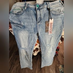 Cowgirl Tuff size 31R